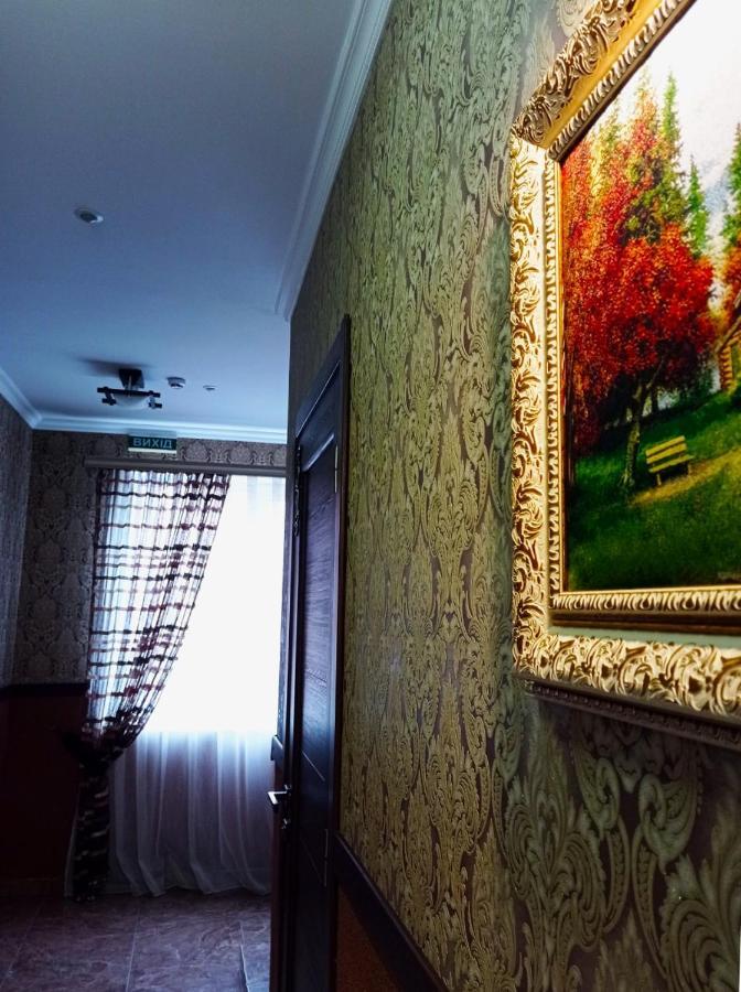 Slavutich Hotel Polyana  Ngoại thất bức ảnh